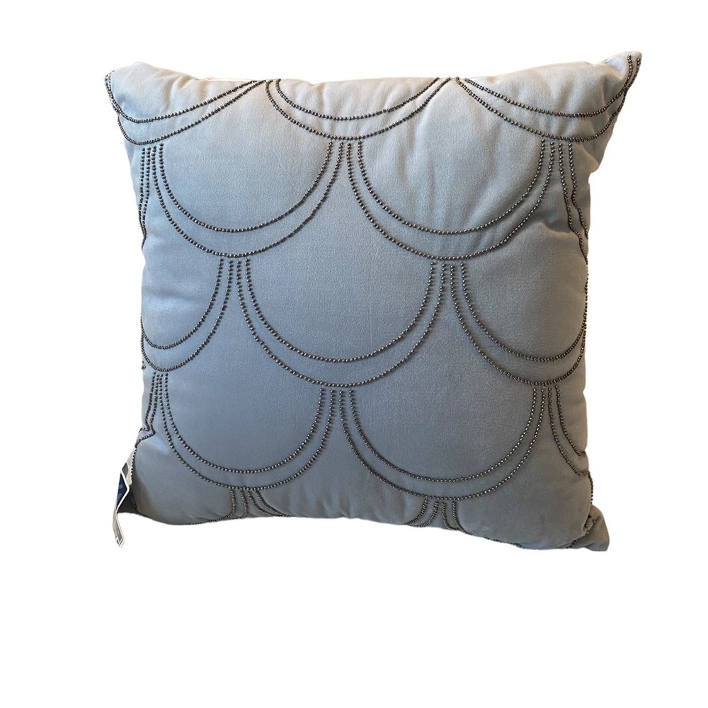 NWT Scott‎ Living throw pillows.  Gray in color.